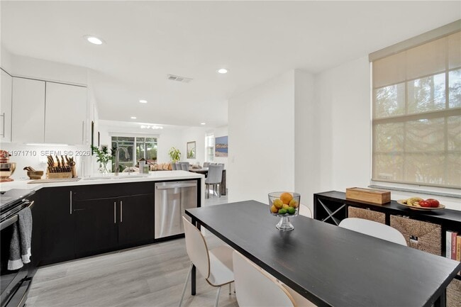 Building Photo - 1516 Veracruz Ln