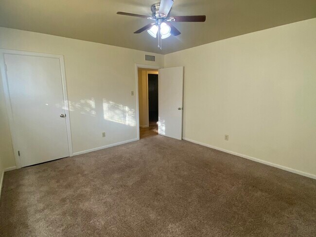 Building Photo - 4319 40th St