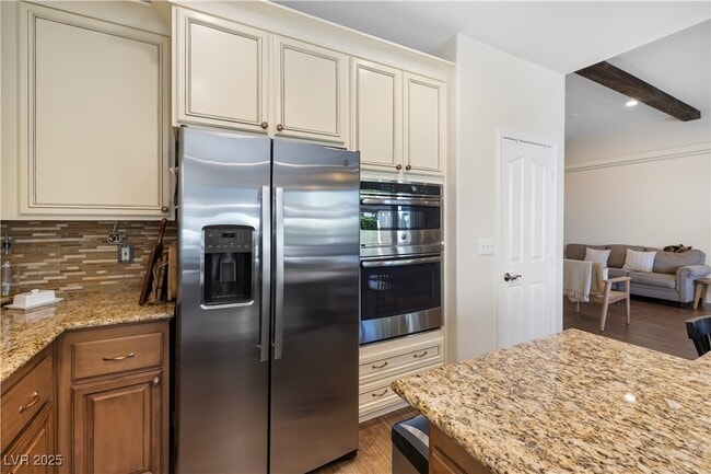Building Photo - 10520 Narra Pl