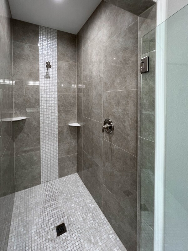 Building Photo - 528 SE 35th Ter