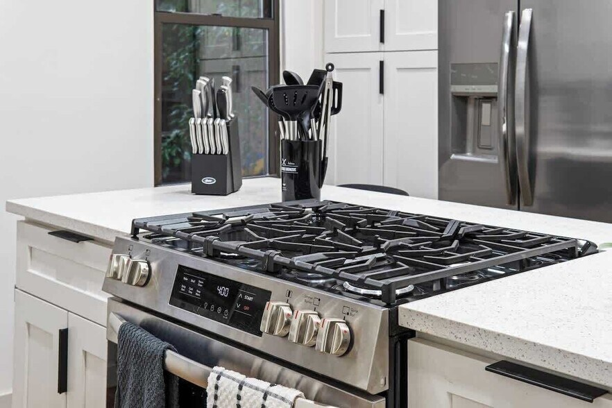 Stove - 523 Alpine Ave