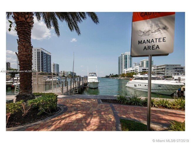 Building Photo - 7900 Harbor Island Dr