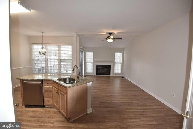 Building Photo - 44057 Rising Sun Terrace