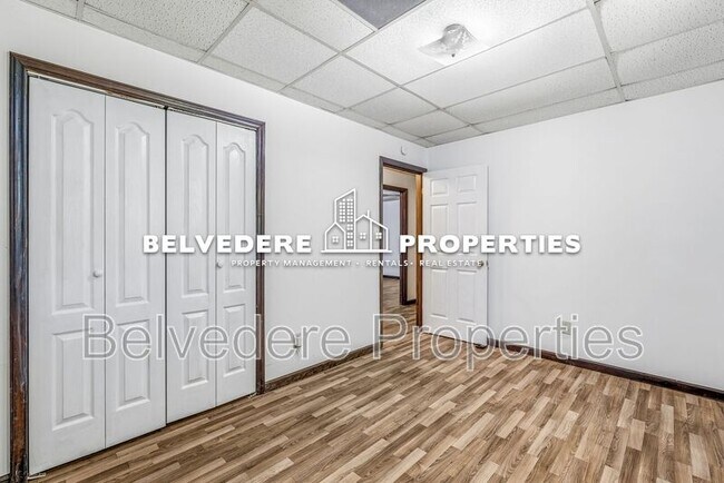 Building Photo - 1210 Valley View St