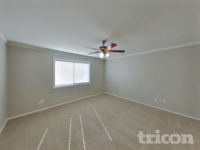 Building Photo - 8605 West Campbell Ave