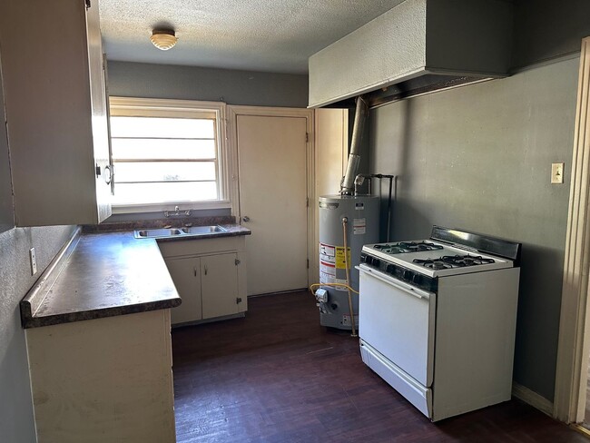 Building Photo - Bossier One Bedroom Apartment with Bonus S...