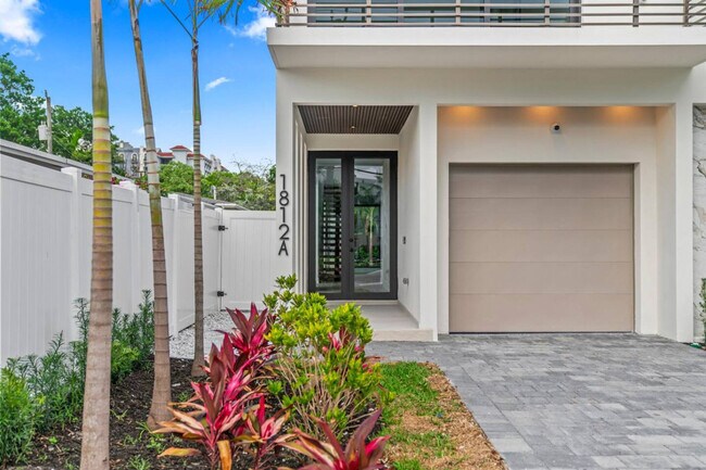 Building Photo - 1812 Miami Rd