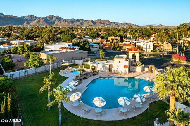 Building Photo - Welcome to this stunning 3-bedroom, 2-bathroom home in the heart of Scottsdale, AZ