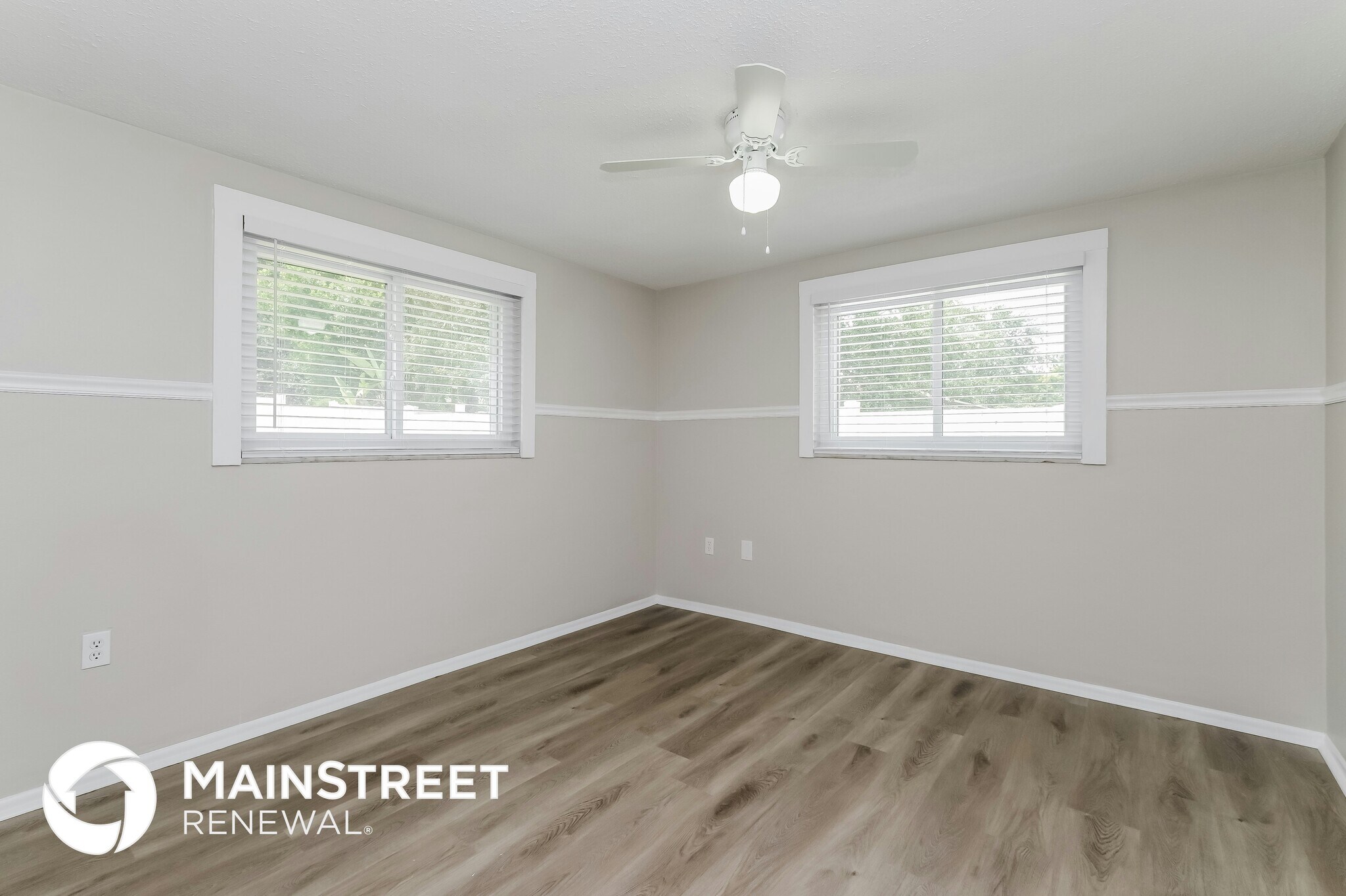 Building Photo - 5528 Daisy Dr