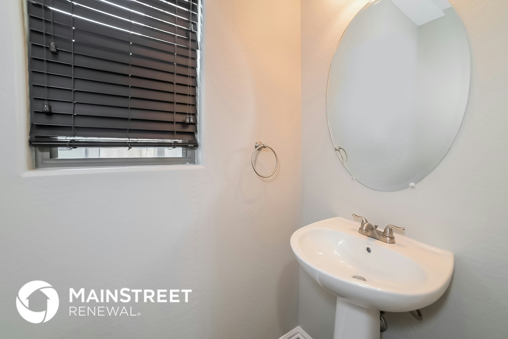 Building Photo - 4922 N 110th Ln