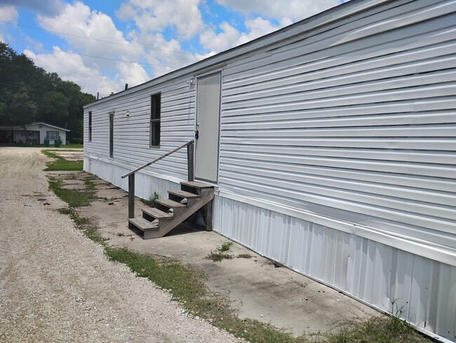 Building Photo - 601 E Lincoln St