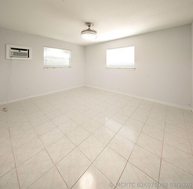 Building Photo - 216 Ocean Breeze