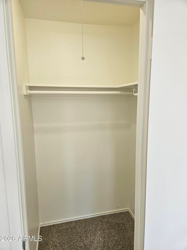 Building Photo - 1313 E Vista Ave