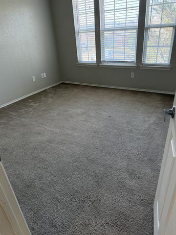 Building Photo - 6505 Rienzi Dr