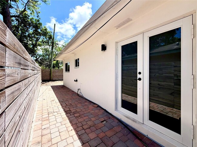 Building Photo - 1436 NW 52nd St