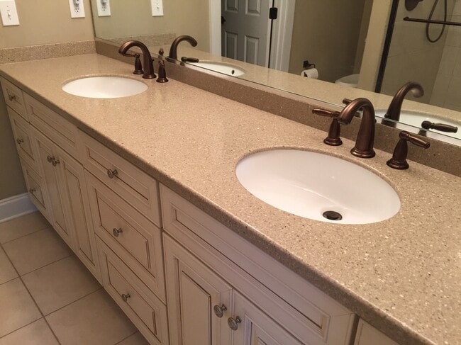 Building Photo - 3 Bedroom 2.5 Bath Townhouse in Eaglewood Retreat - James Island