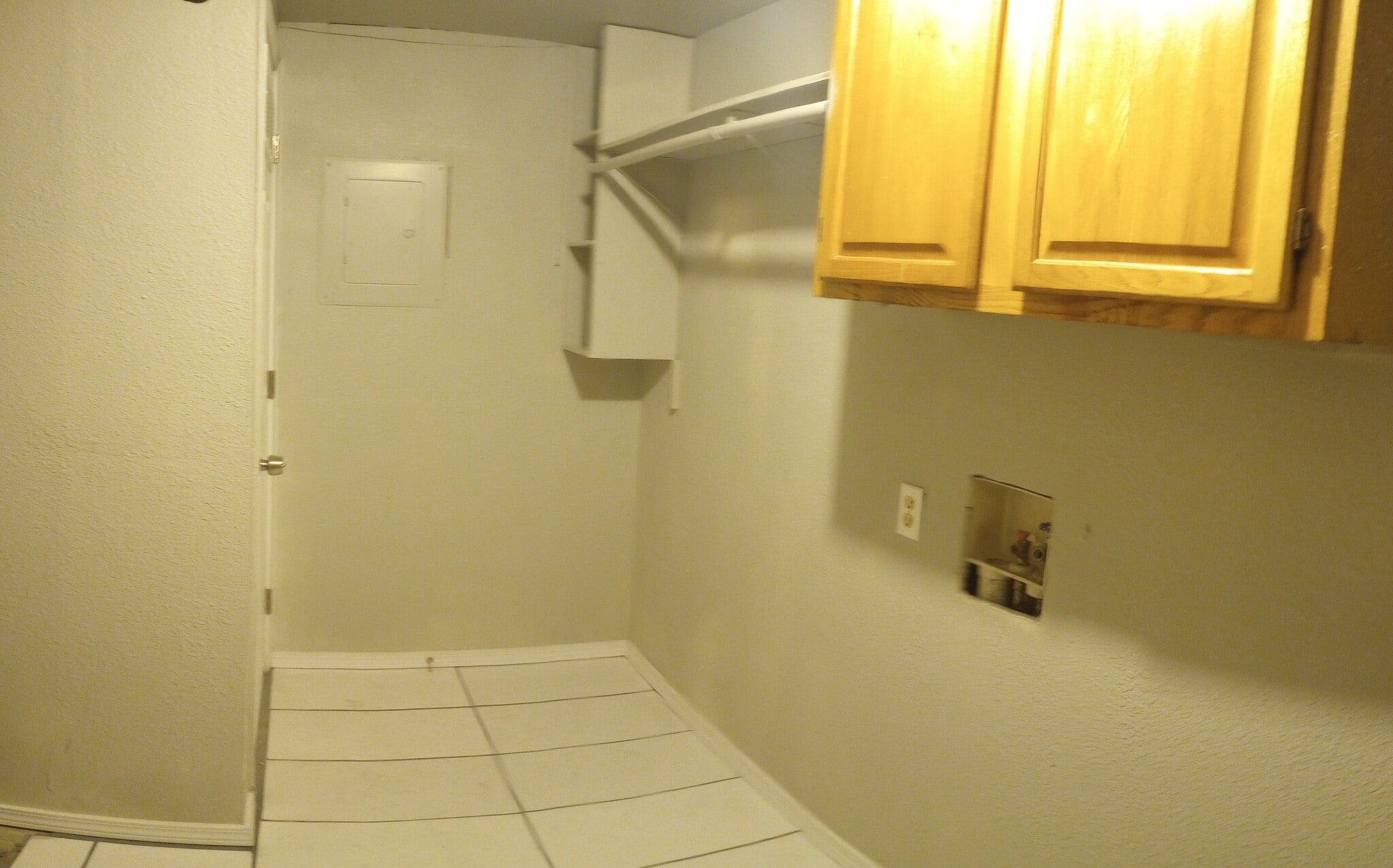 Laundry/utilities Room - 1405 Kay St