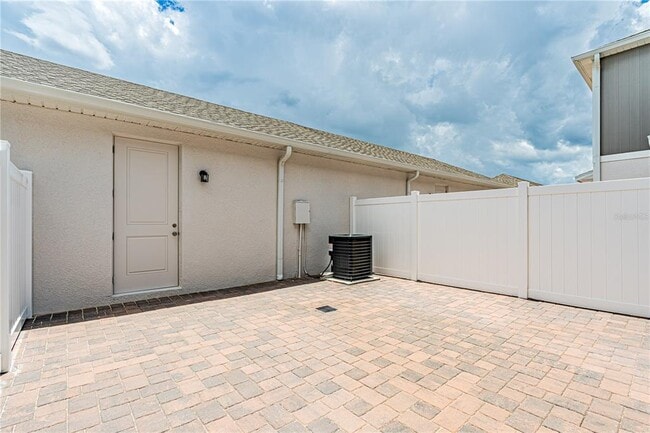 Building Photo - 15220 Blue Peacock Ln