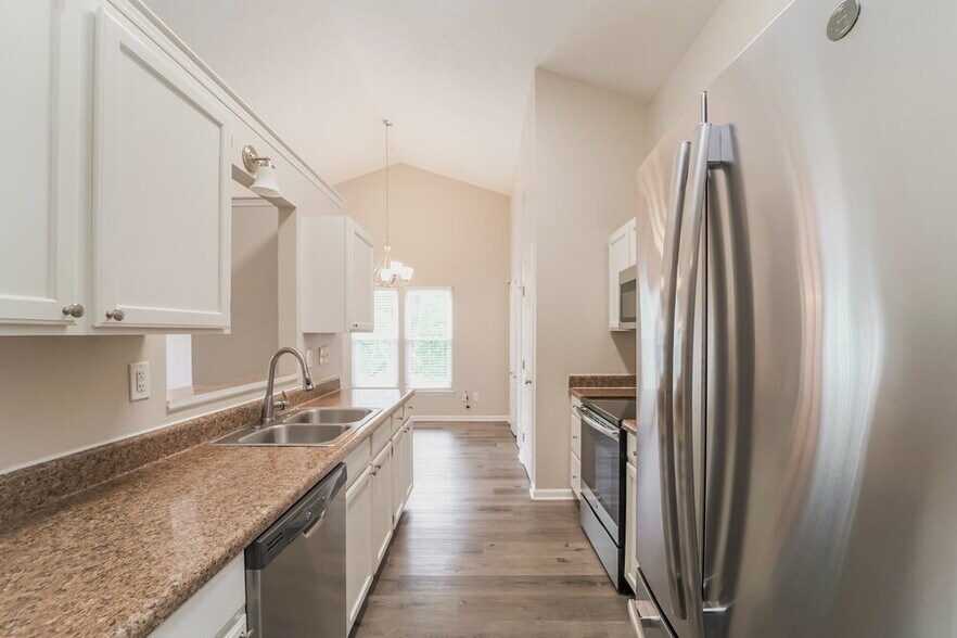 Building Photo - 3418 Stonemarsh Ct