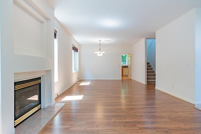 Building Photo - 14176 SE 8th Street