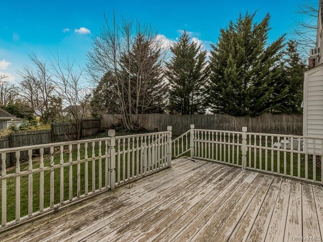 Building Photo - 42 Tower Hill Dr