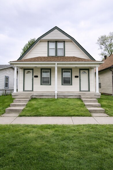 Building Photo - 1736 W Minnesota St