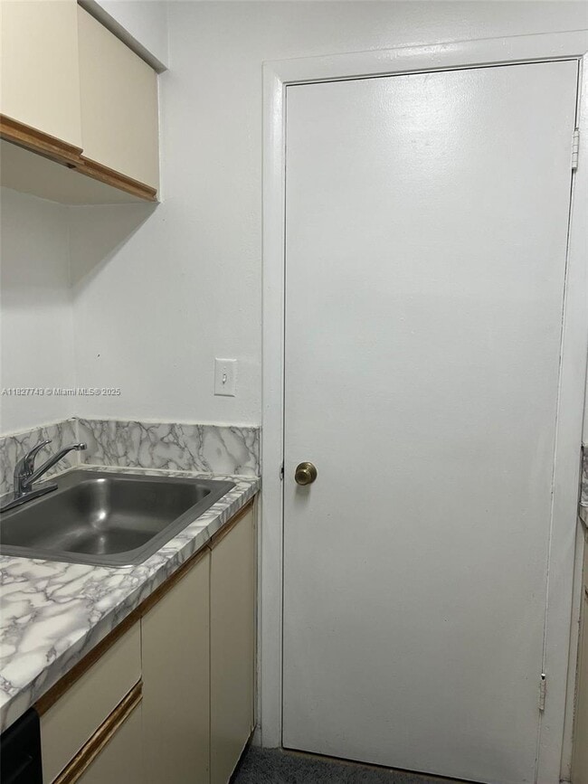 Building Photo - 17515 NW 67th Ct
