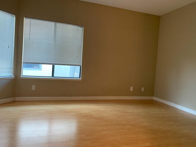 Building Photo - 3725 Terstena Pl