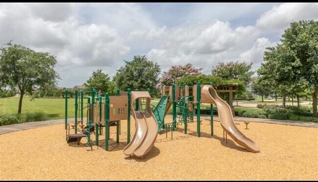 Building Photo - 21927 Citrus Grove Ct