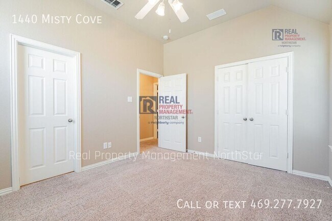 Building Photo - 1440 Misty Cove Dr