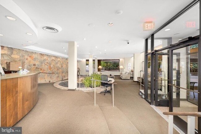 Building Photo - 4100 Cathedral Ave NW