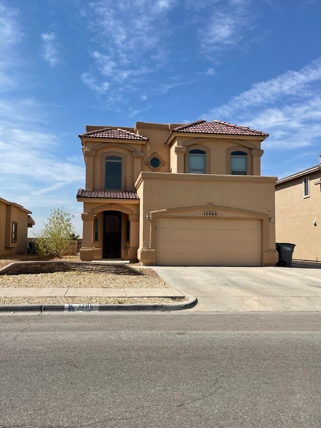 Building Photo - 12960 Cozy Cove Ave