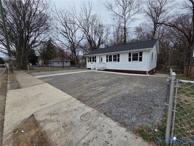 Building Photo - 5506 Campbell Ave