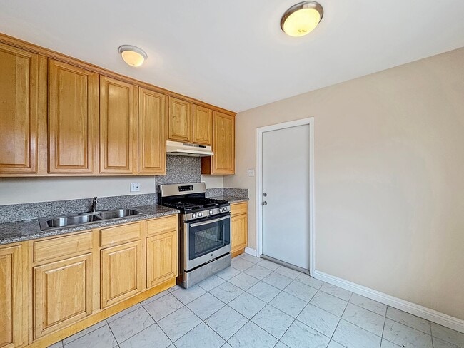 Building Photo - Beautiful 2BD/1BA Home in Clairemont W/ W/...