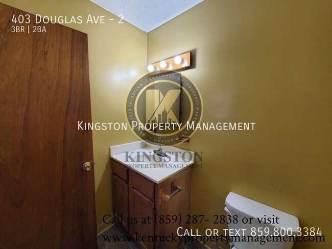 Building Photo - Now Available Spacious 3 Bedroom 1.5 Bathr...