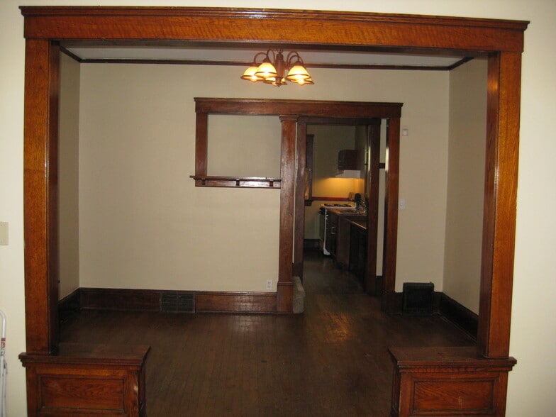 Building Photo - 3015 W 14th St