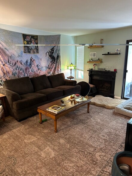 Building Photo - 2941 C St