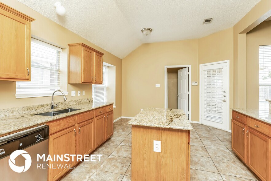 Building Photo - 1111 Sea Shell Dr