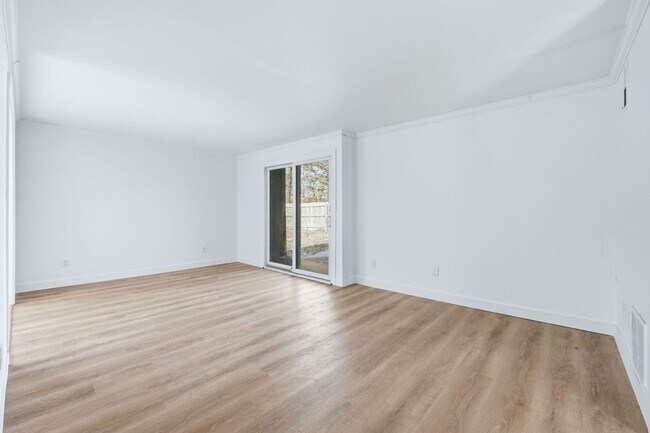 Building Photo - COMING SOON - 3 Bedroom house with updated features and fenced in yard!