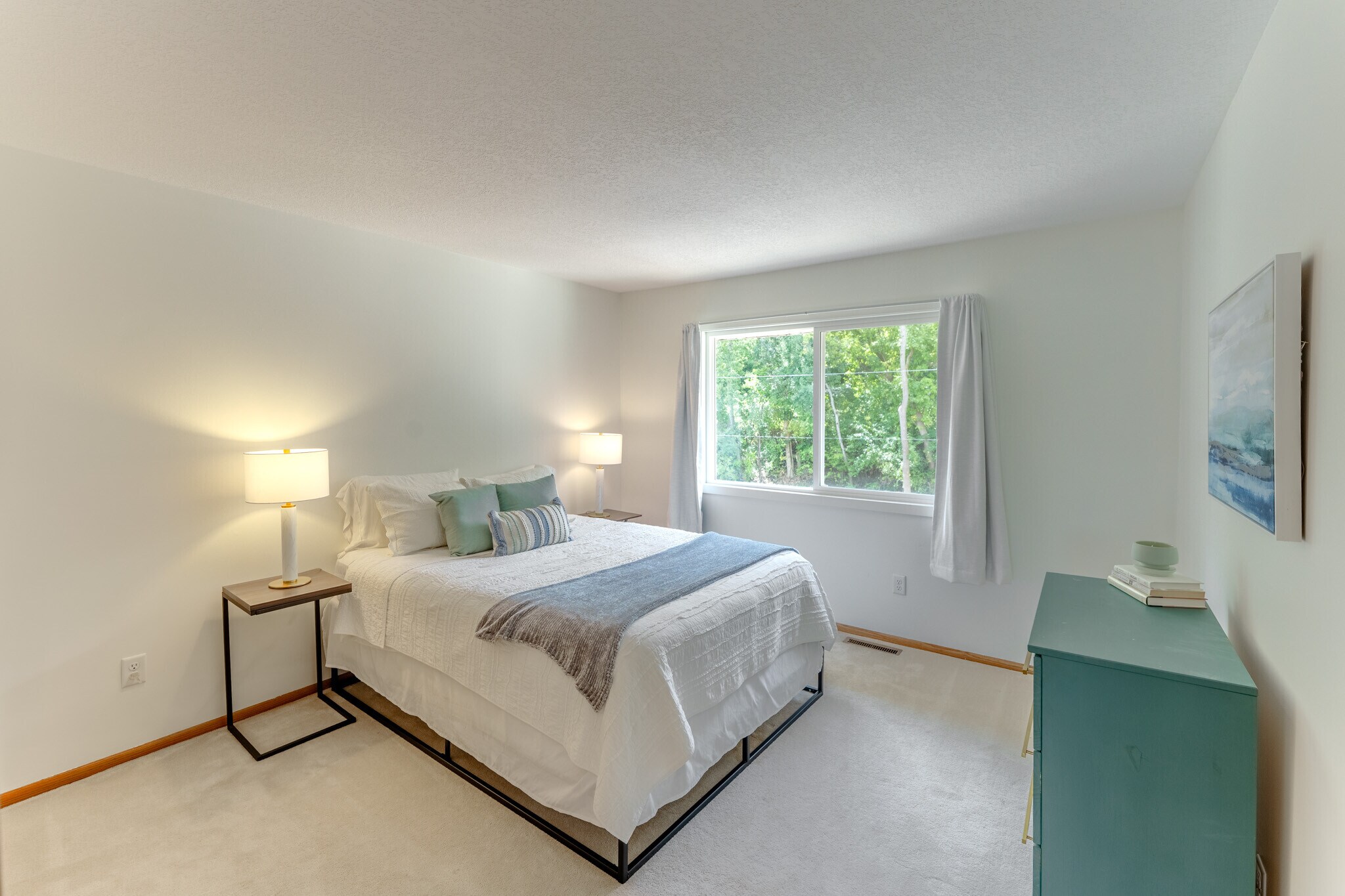 Building Photo - 6339 Saint Croix Trl N