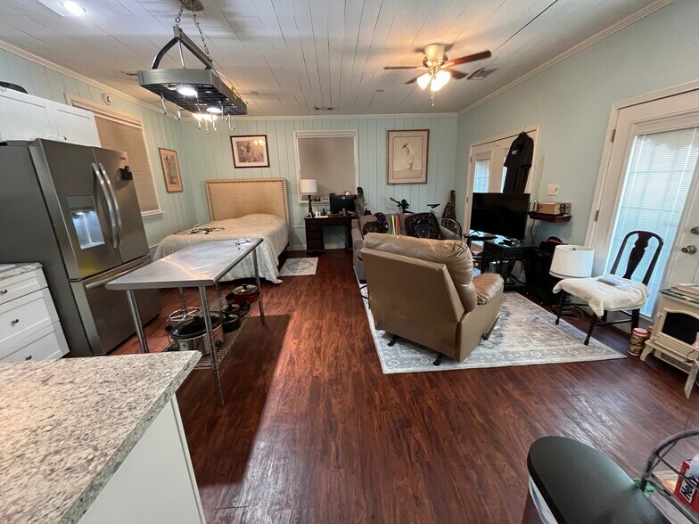 Building Photo - 1225 Rawson Dr