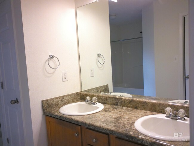 Building Photo - 108 Davison Loop