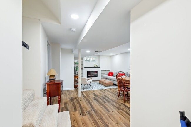 Building Photo - Totally update and impeccably maintained 4...