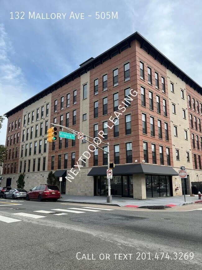 Building Photo - 132 Mallory Ave