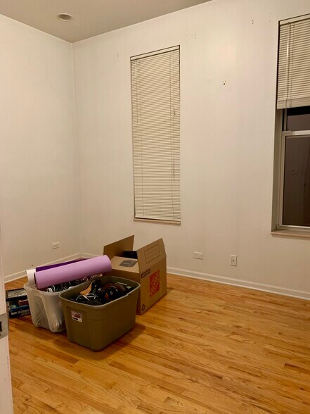 Building Photo - 1102 N Ashland Ave