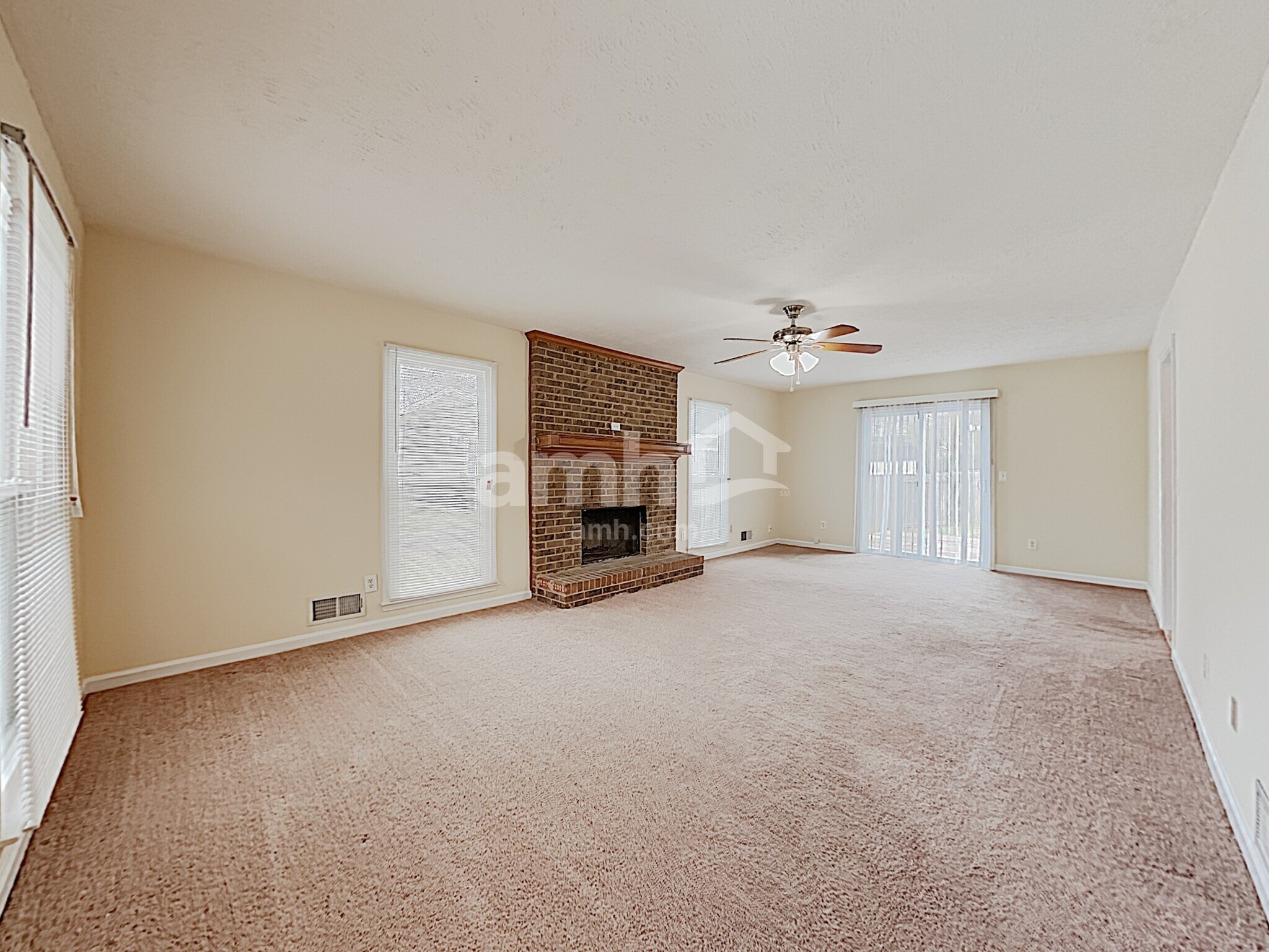 Building Photo - 4121 S Fork Dr