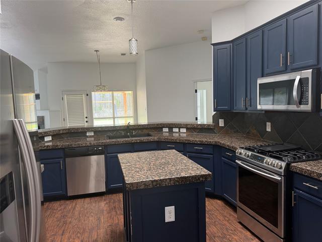 Building Photo - 7123 Lake Hill Trail