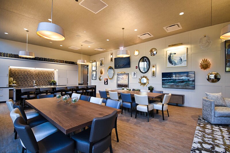 Building Photo - 17 S Halsted St