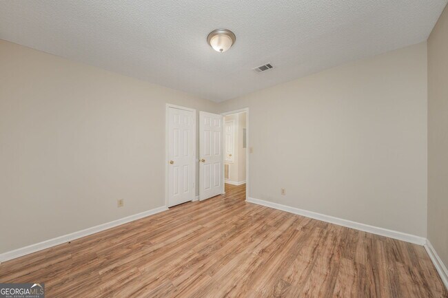 Building Photo - 536 Loblolly Ln