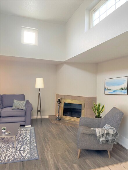 Building Photo - Palace Apartment Homes